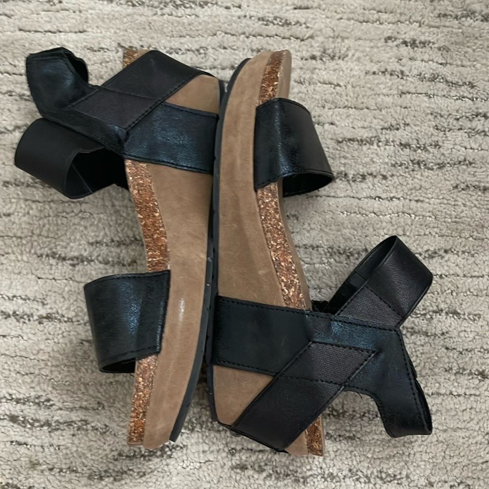 Pierre Dumas Wedge Sandal